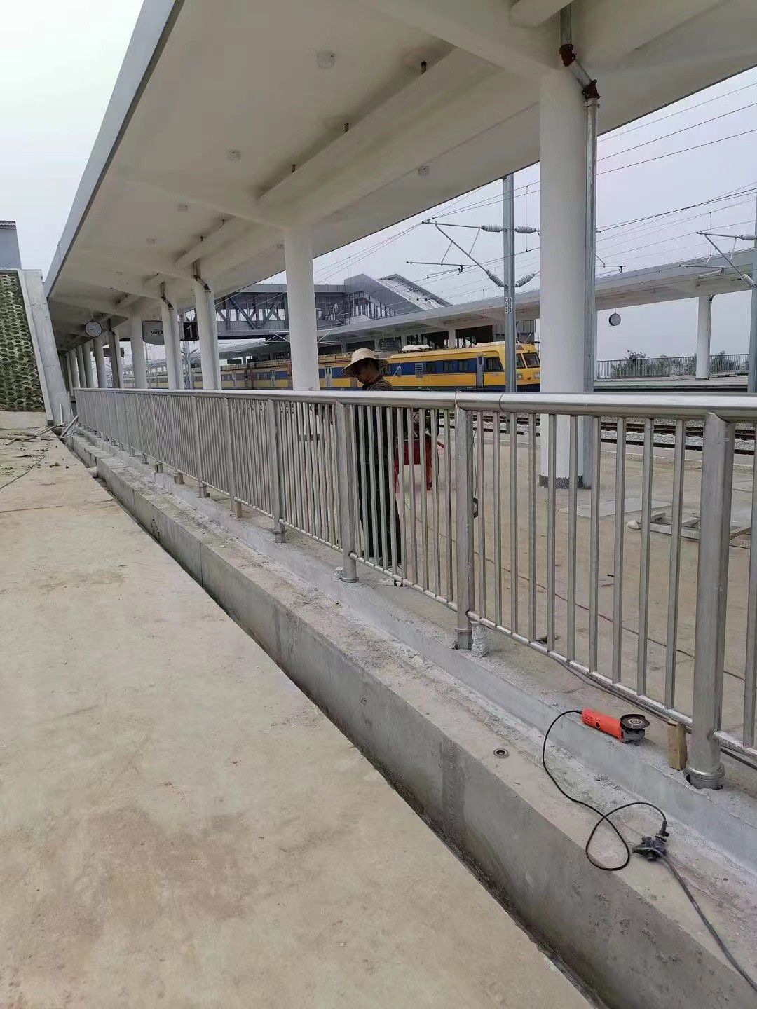 不銹鋼復合管護欄